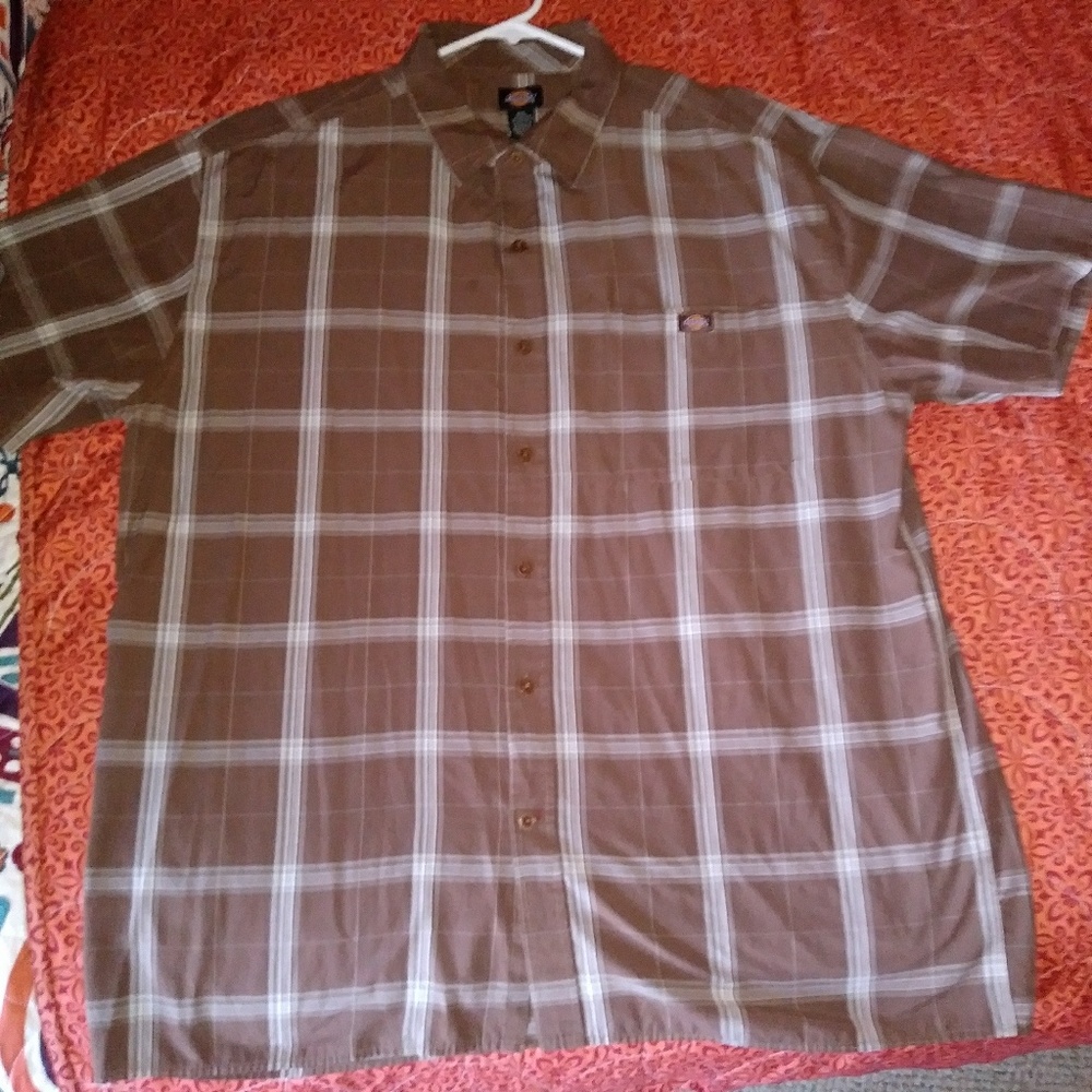 DICKIES SHORT SLEEVE BUTTON DOWN